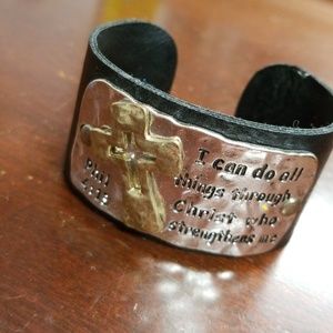 Women's statement bracelet